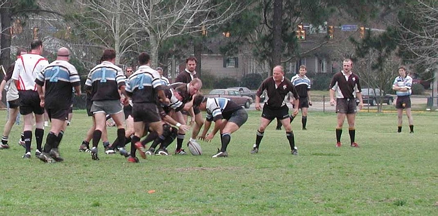 C'mon Mikee get that loose ball.